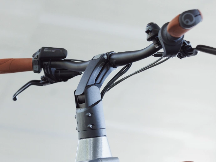A cockpit or handlebar of a cargo bike